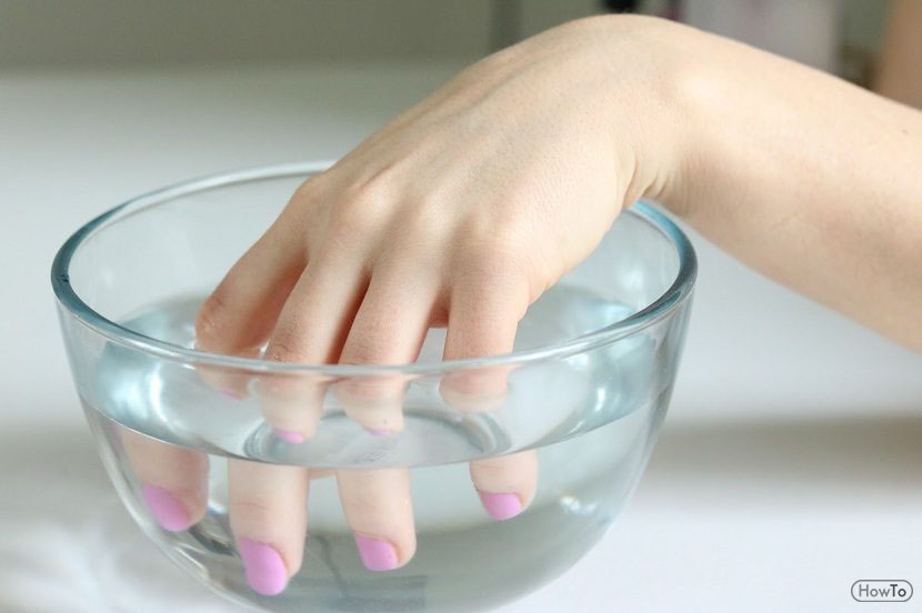 How to Dry Nail Polish Quickly with Cold Water - wide 8