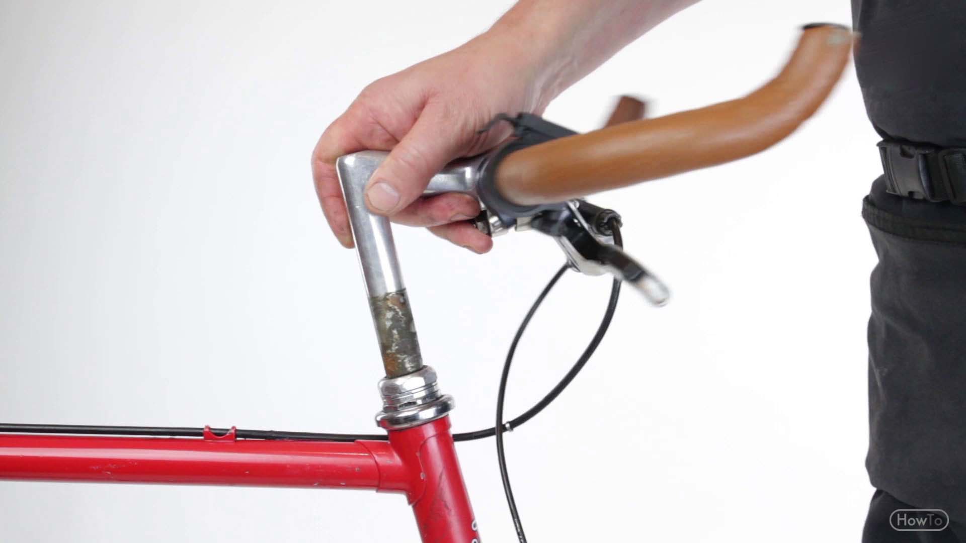adjust bike handlebars