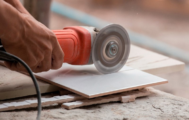 How to Cut Vinyl Siding: Easy Cut & Install Vinyl Siding - Howto