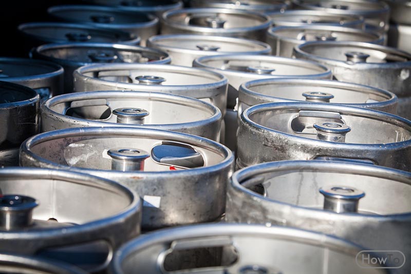 How to Keep a Keg Cold: 5 Helpful Tips to Keep a Keg Cold - Howto