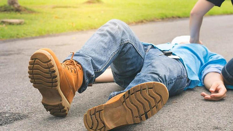 How To Make Yourself Faint 4 Dizzy Fying Ways Howto