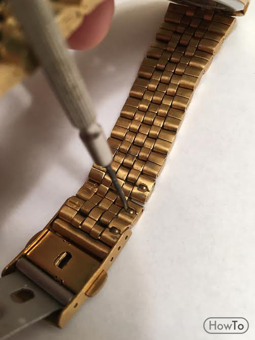 How to Take Links Out of a Watch Using Push Pin Howto