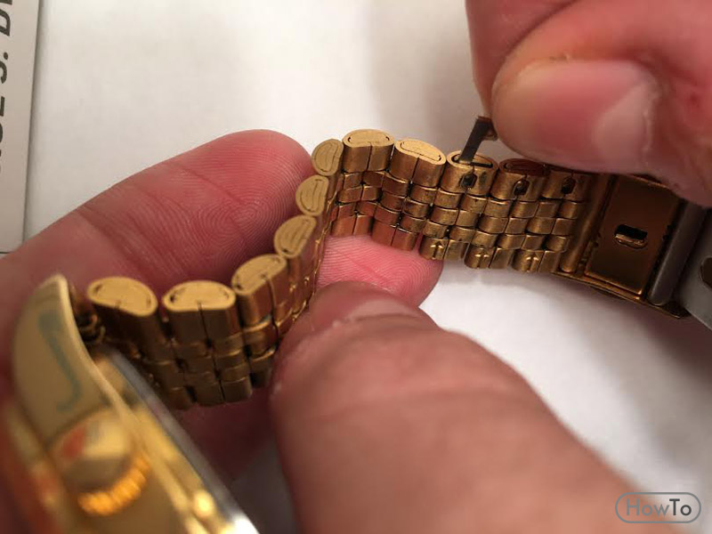 How to Take Links Out of a Watch Using Push Pin Howto