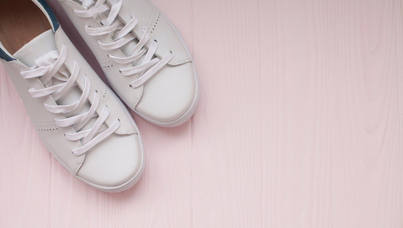can you uncrease leather shoes