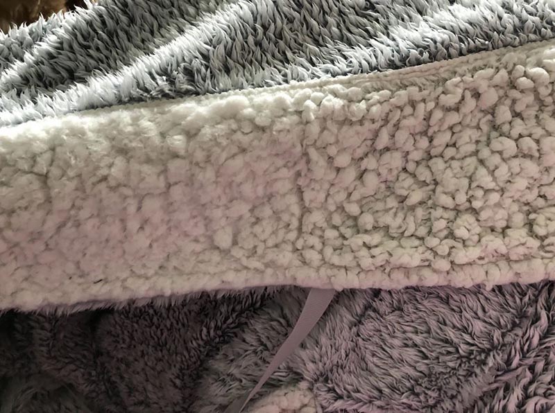 How to Wash Sherpa Blanket: Guide for Dummies - Howto
