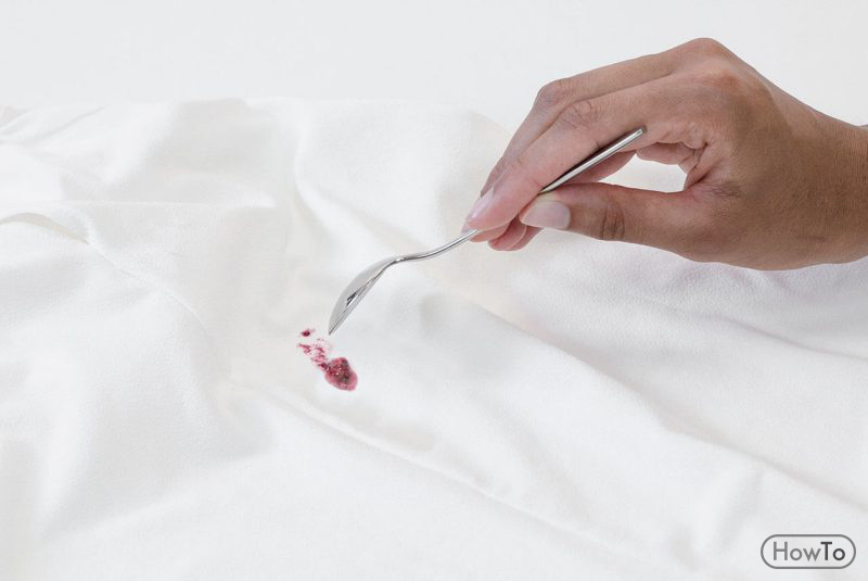 How to Get Stains Out of Polyester: Easy Guide - Howto