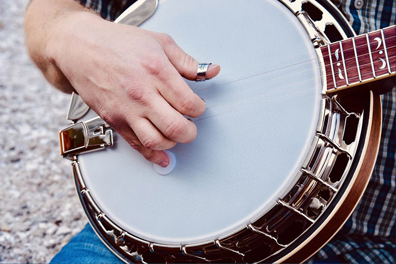 How to Tune a Banjo: Ultimate Beginners Guide - Howto